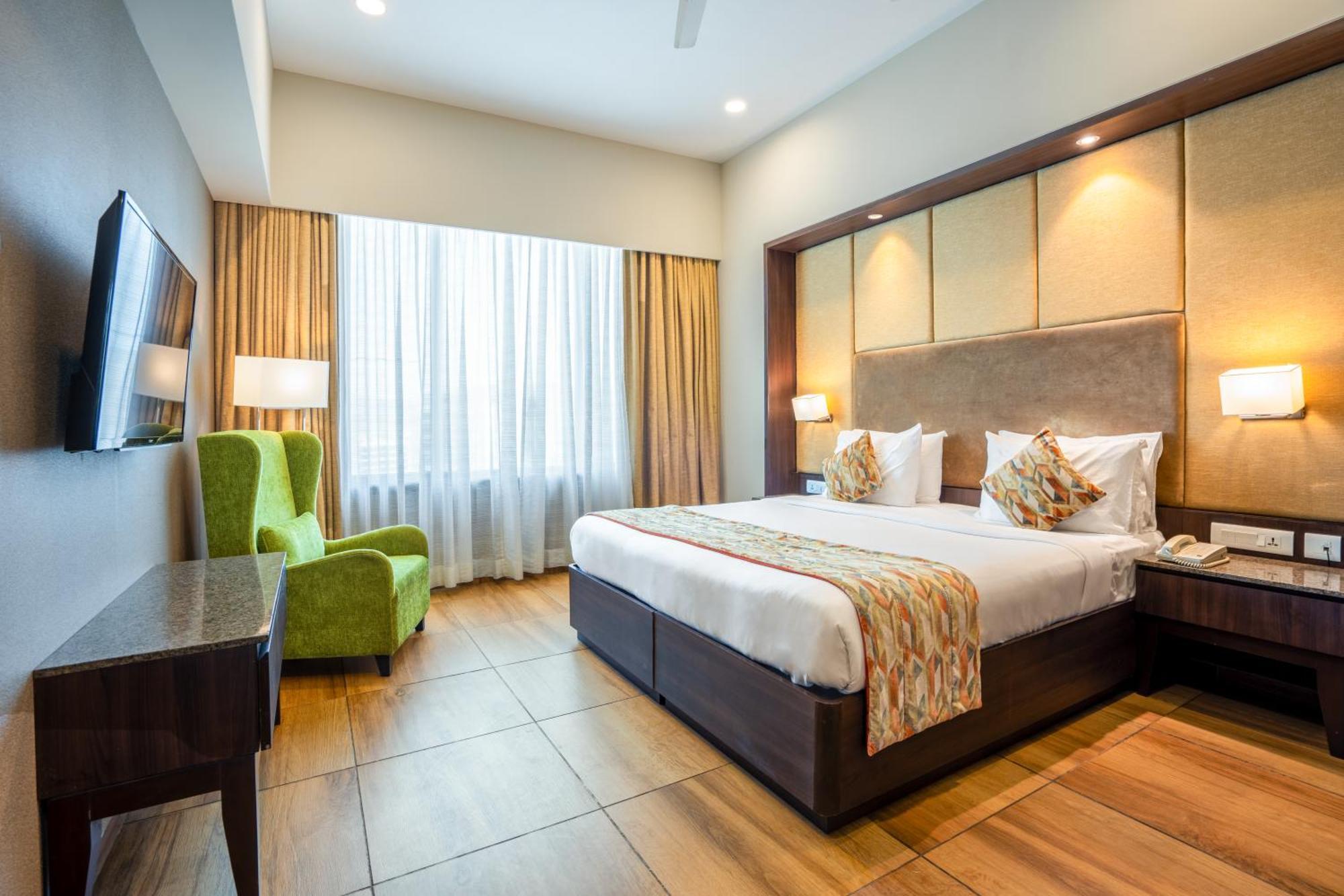 จีซีซี โฮเต็ล แอนด์ คลับ Hotel Mira-Bhayandar ภายนอก รูปภาพ